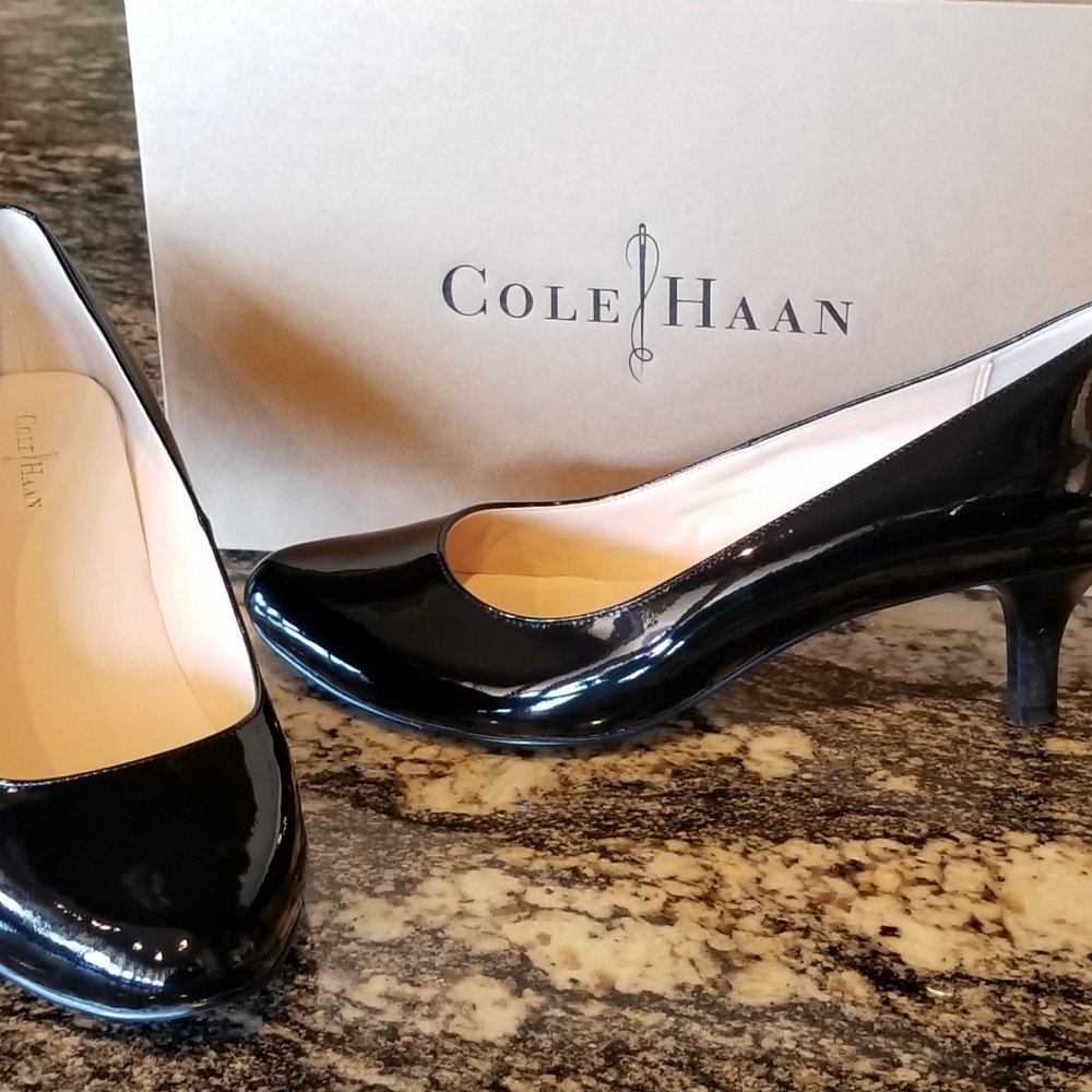 Classy & comfortable kitten heels